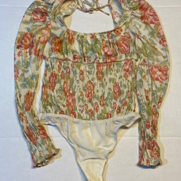 Free People Intimately Women's Smock It To You Bodysuit SMALL Creme Orange Snap - Picture 4 of 11